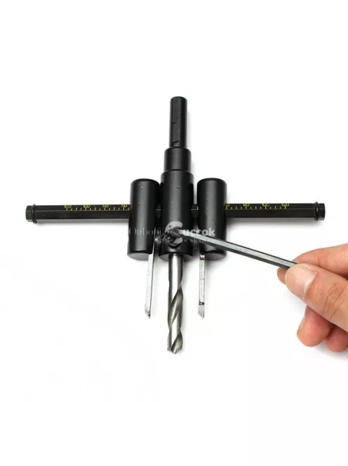 Állítható körkivágó készlet