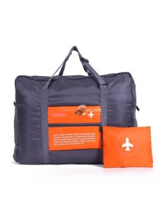   Kézipoggyász méretű, összehajtható utazótáska kompakt tároláshoz