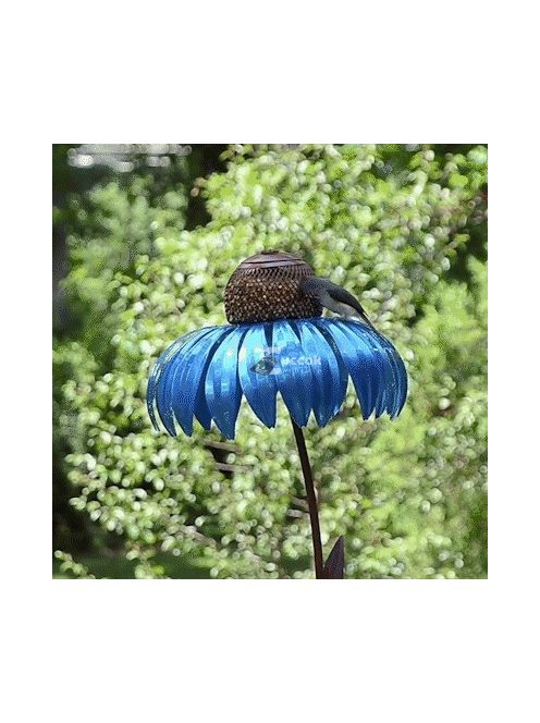 Piros Virág Alakú Madáretető Kerti Dekorációként Használható