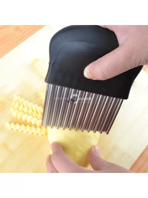 Hullámos zöldség szeletelő - Konyhai eszköz dekoratív zöldségvágáshoz