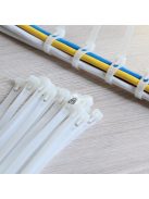 Fekete gyorskötöző, kábelkötegelő kábelek rendszerezéséhez