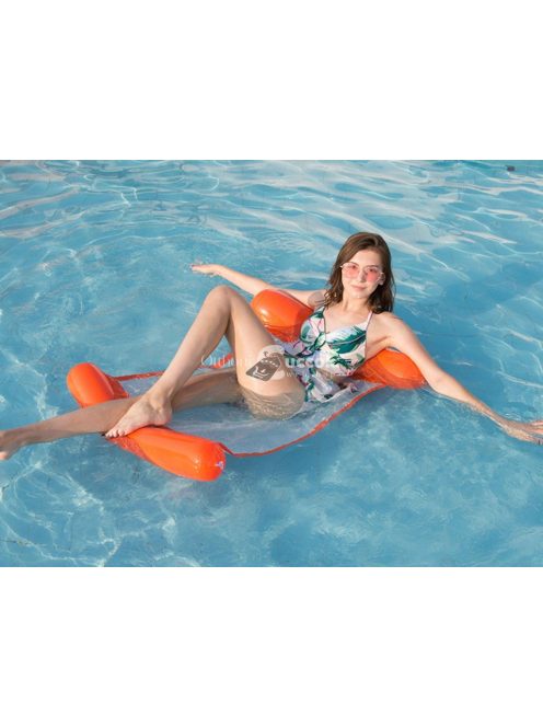 Felfújható kék hálós matrac beépített pumpával strandoláshoz és medencéhez