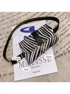 Divatos övtáska zebra mintás fekete színben, praktikus mindennapi használatra