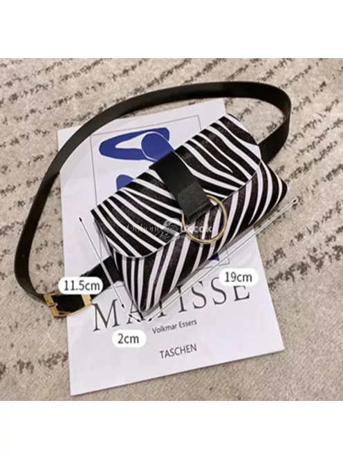 Divatos övtáska zebra mintás fekete színben, praktikus mindennapi használatra