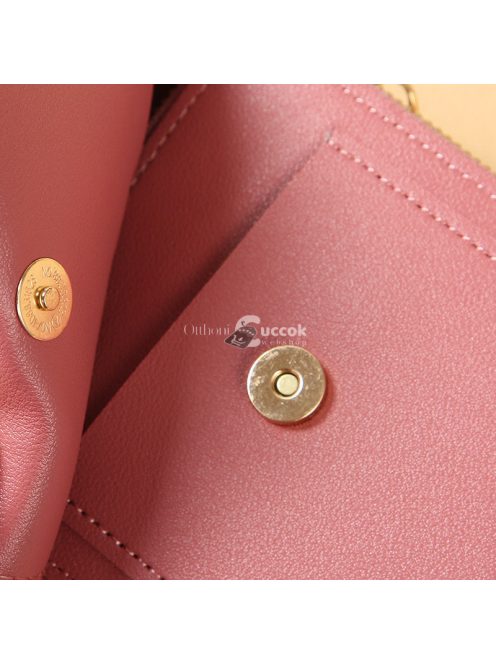 Női divatos bőr kézitáska elegáns megjelenéssel