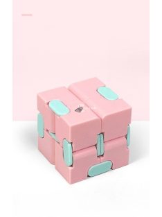   Stresszoldó Fidget Kocka Kék Színben – Stresszcsökkentő Játék Felnőtteknek és Gyerekeknek