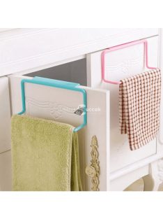   Fehér szekrényajtóra akasztható konyharuha tartó - Praktikus konyhai eszköz tároláshoz