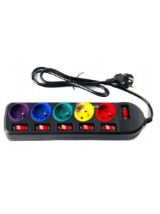   5-ös aljzatú külön kapcsolós elosztó, 1,5 méteres kábelhosszal