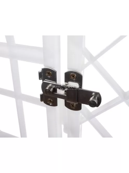 Kisállat járóka - biztonságos és tágas játszótér házi kedvenceknek