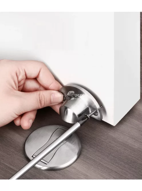 Elegáns mágneses ajtóütköző - diszkrét és erős ajtótartó megoldás