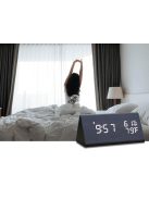 Digitális ébresztőóra pára- és hőmérsékletmérő funkcióval, időzítővel és háttérvilágítással