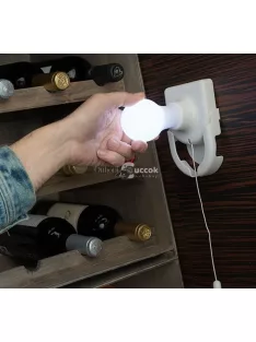   InnovaGoods Hordozható LED Izzó - Energiatakarékos Világítás Utazáshoz és Otthoni Használatra