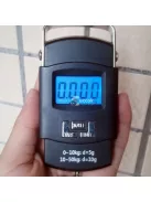 Hordozható akasztós digitális mérleg, maximum 50 kg teherbírással, utazáshoz és háztartási használatra