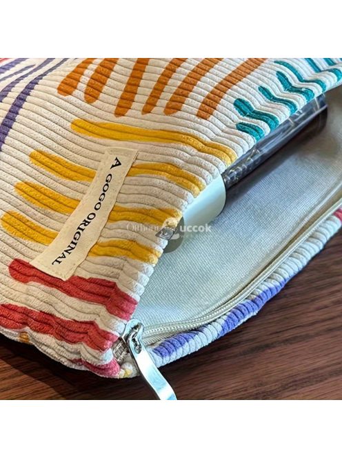 Kis Színes Csíkos Utazó Sminktáska Nőknek és Lányoknak