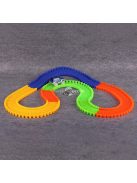 Autópálya játék szett világító autóval gyerekeknek és családi szórakozáshoz