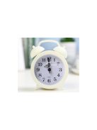 Hagyományos elemes hangos ébresztőóra riasztás funkcióval