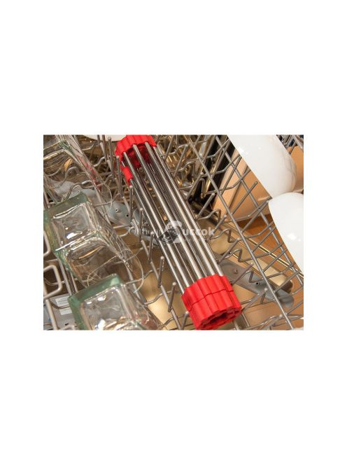 Összecsukható sütő alátét és csepegtetőtálca konyhai kiegészítőként sütéshez és szárításhoz