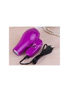 Összecsukható utazó hajszárító csendes működéssel, 850W teljesítménnyel