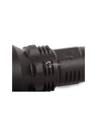 Erős taktikai LED zseblámpa XHP50 zoom funkcióval és USB csatlakozással kültéri használatra.