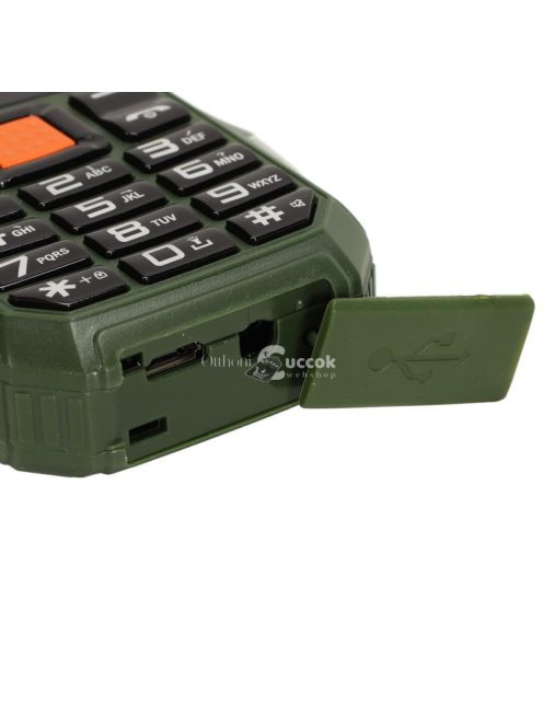 2G mobiltelefon magyar nyelvű menüvel