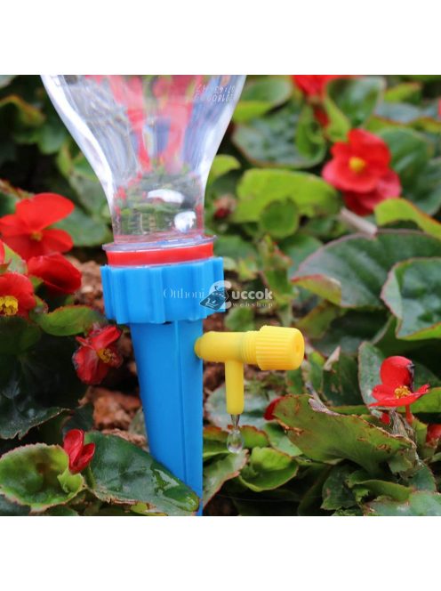 Az automatikus növény csepegtető segít a szobanövény egyenletes öntözésében