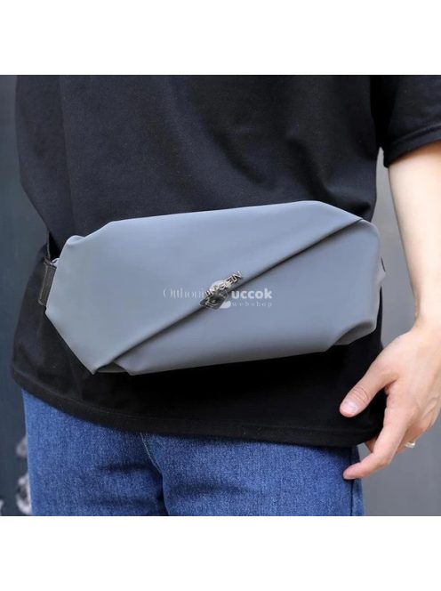 Vízálló lopásgátló táska