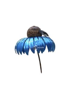 Virág madáretető, kerti dekoráció