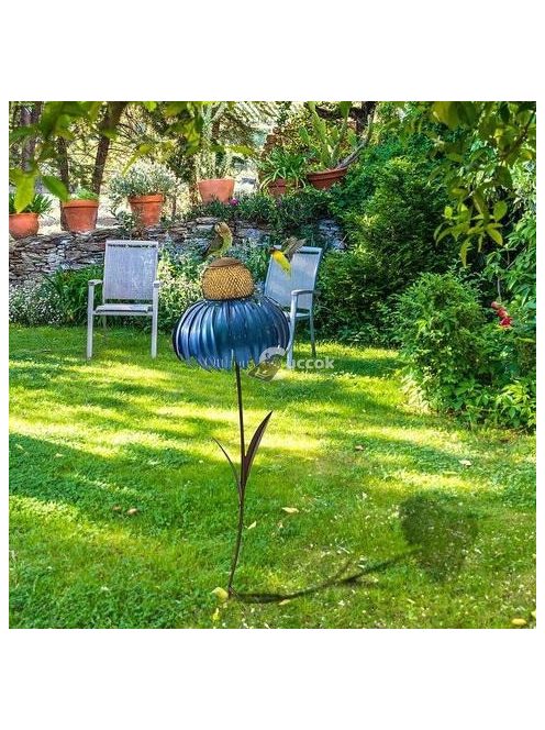 Virág madáretető, kerti dekoráció