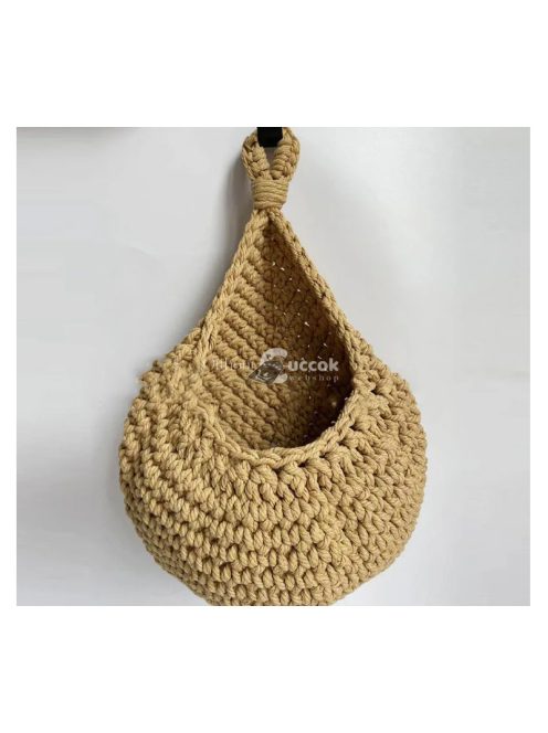 Kézzel szőtt rattan kosár