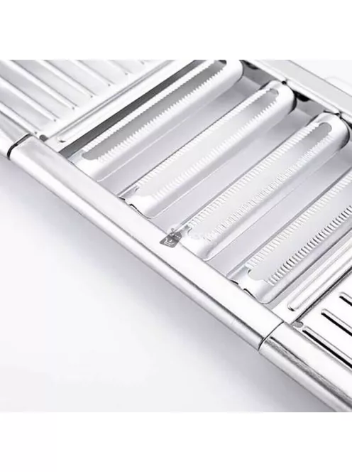 Reszelő, szeletelő 3 cserélhető betéttel