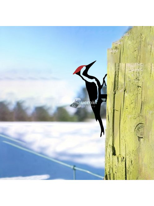 Fakopáncs kerti dísz