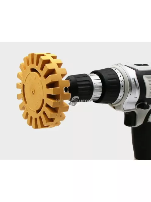 Gumi autó matrica eltávolító