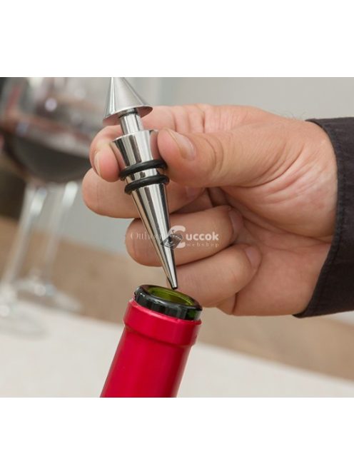 Boros készlet borospalack alakú díszdobozban 