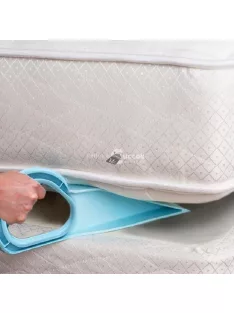 Matracemelő eszköz