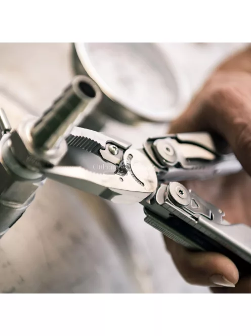 Leatherman Surge multiszerszám