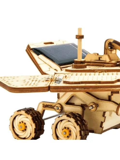 Napelemes, fa űrjármű modell