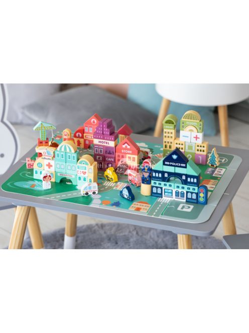 Okos fa építőkocka város készlet szőnyeggel 121 db