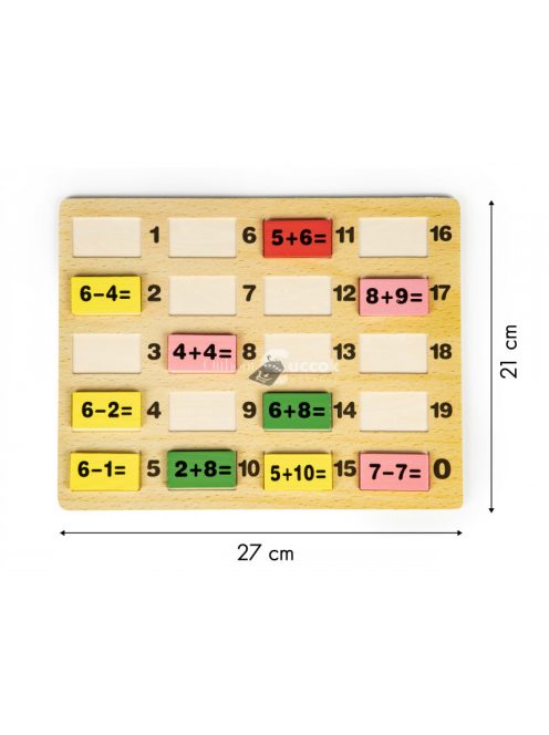 Matematikai oktató kockák dominókkal és táblával