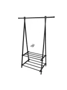 Akasztós állvány polcokkal