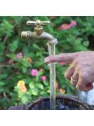 Lebegő kerti csap dekor