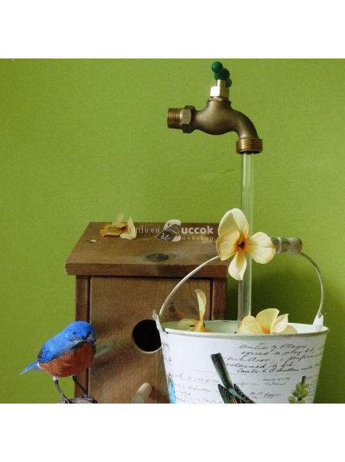 Lebegő kerti csap dekor