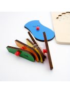 Gyerektenyér és láb fa kirakós játék