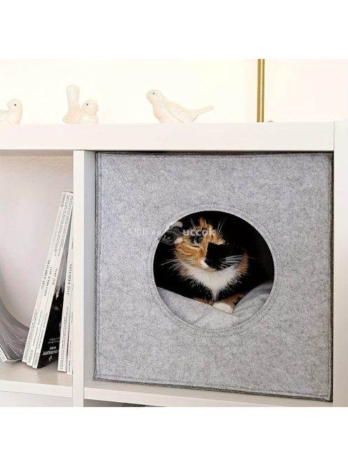 Filc macskabarlang párnával