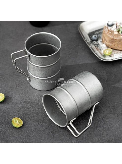 Rozsdamentes acélból készült, kültéri kempingcsésze