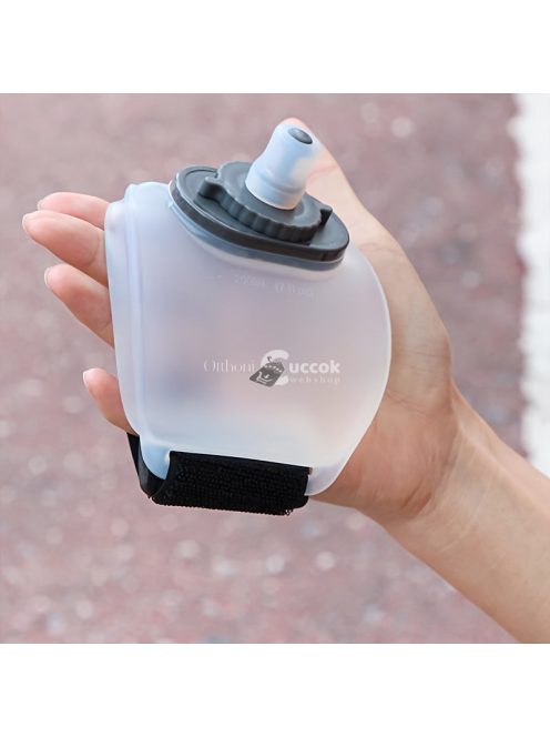 Két darab 200 ml-es csuklóra húzható víztároló sportoláshoz