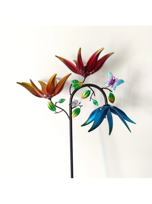 Varázslatos virágos és pillangós fém kerti dekoráció