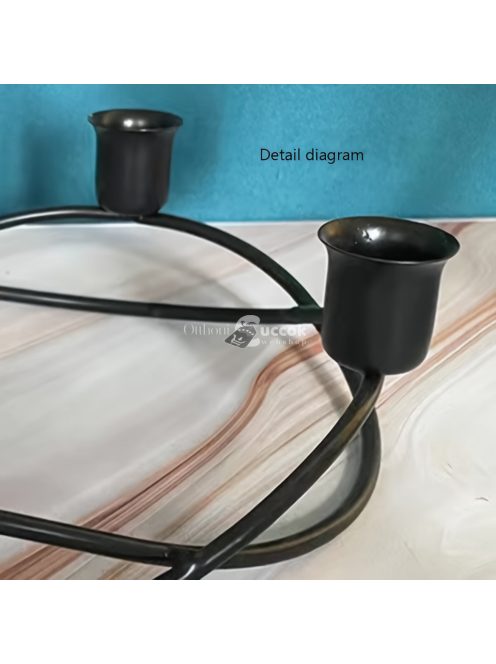 Elegáns Fekete és Arany Fém Gyertyatartó