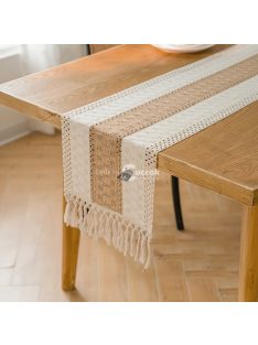 Horgolt Asztali Futó Bojttal