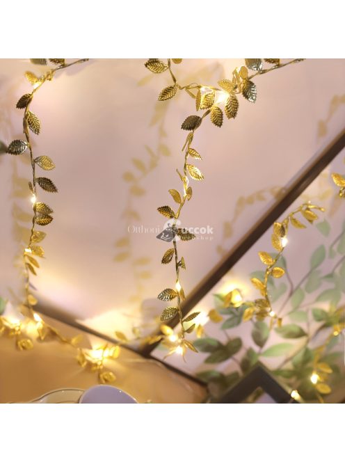 Romantikus Arany Levél Tündérfény