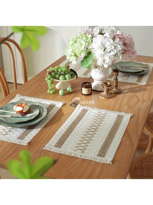 4db-os fonott étkezési alátét